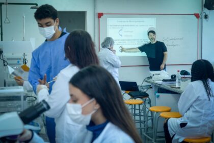 Educação